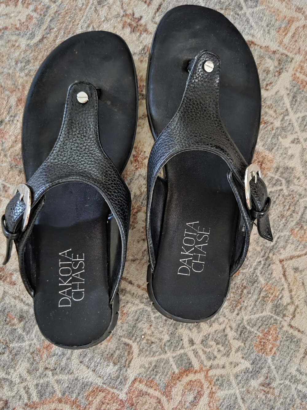 Dakota Chase Black Leather Thong Sandals with Side Buckle